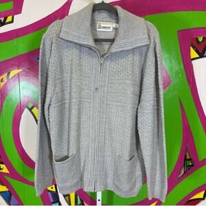 London Fog, Vintage Acrylic Knit Sweater Jacket. Size XL. Good used condition!